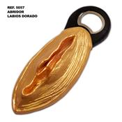 Lip-shaped bottle opener Gold